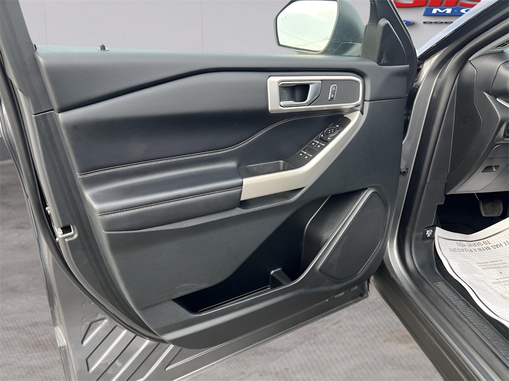 Ford Explorer XLT AWD 2023