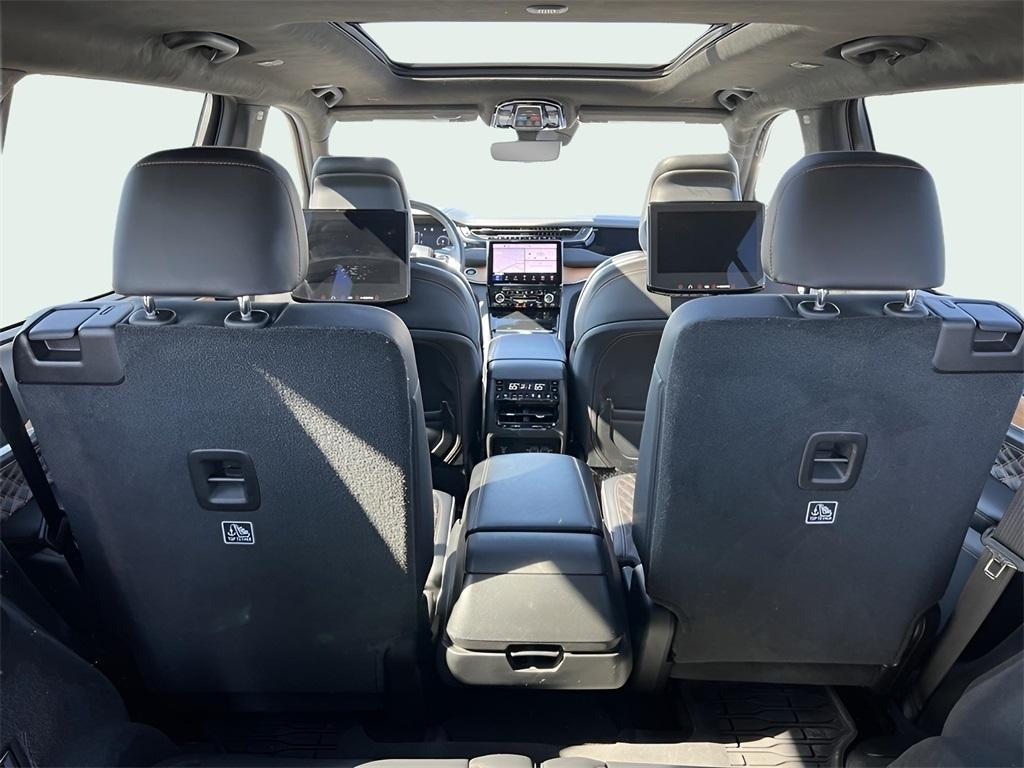 Jeep Grand Cherokee L Summit 4WD 2023