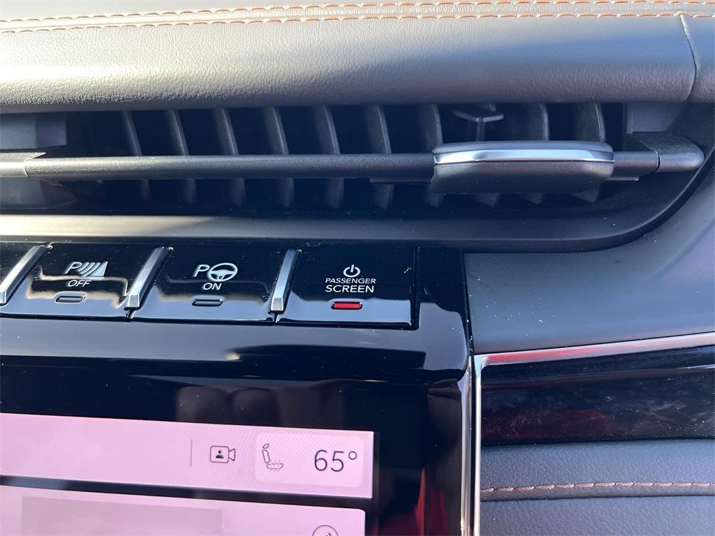 Jeep Grand Cherokee L Summit 4WD 2023