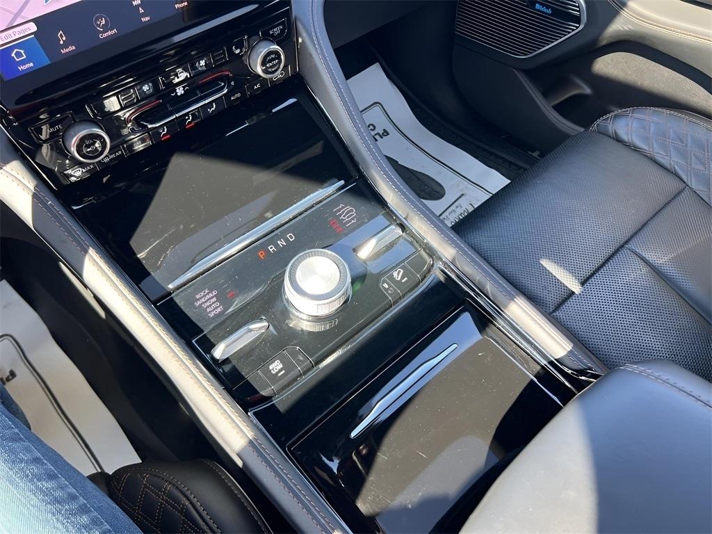 Jeep Grand Cherokee L Summit 4WD 2023