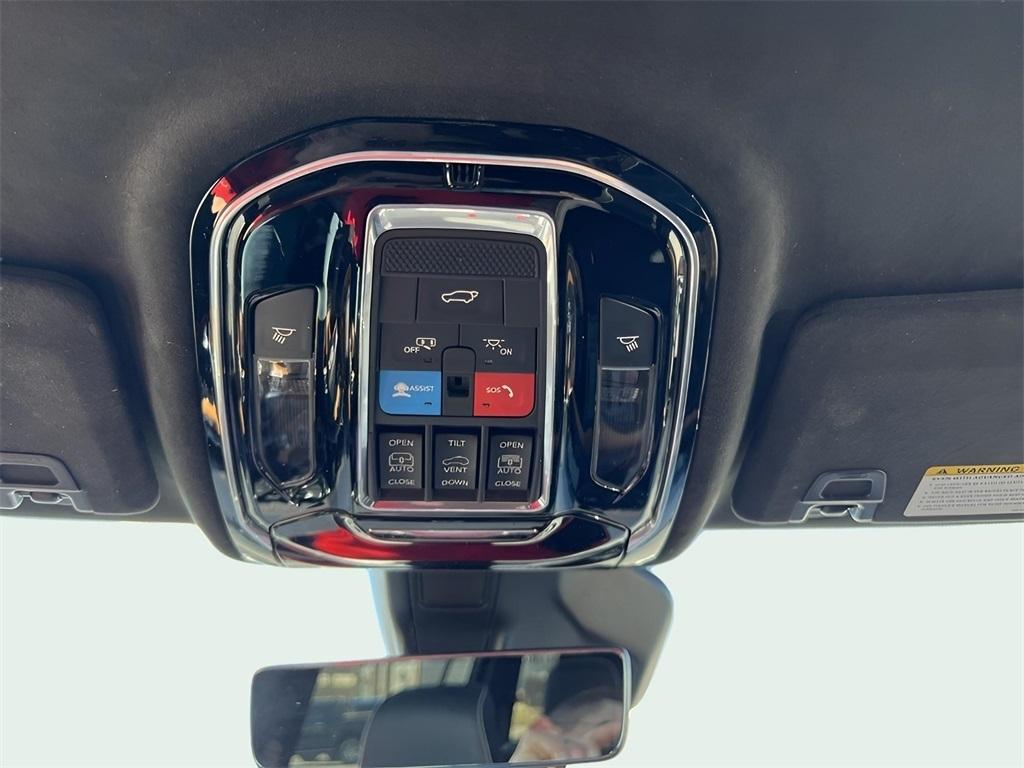 Jeep Grand Cherokee L Summit 4WD 2023