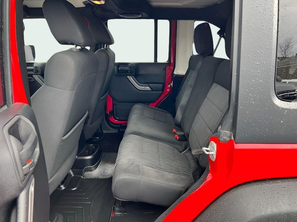 Jeep Wrangler Unlimited Sport 4WD 2012