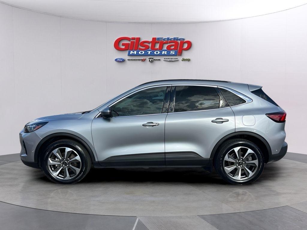 Ford Escape Platinum AWD 2023