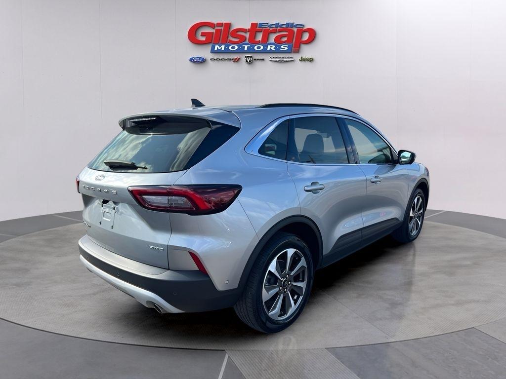 Ford Escape Platinum AWD 2023