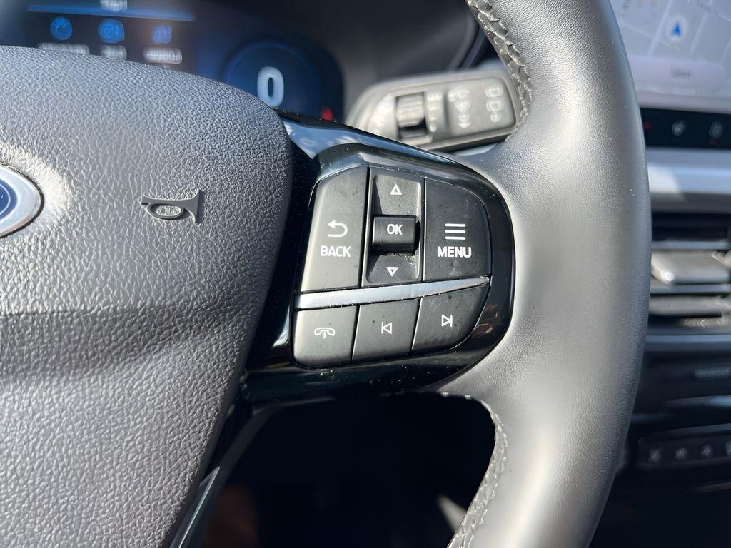 Ford Escape Platinum AWD 2023