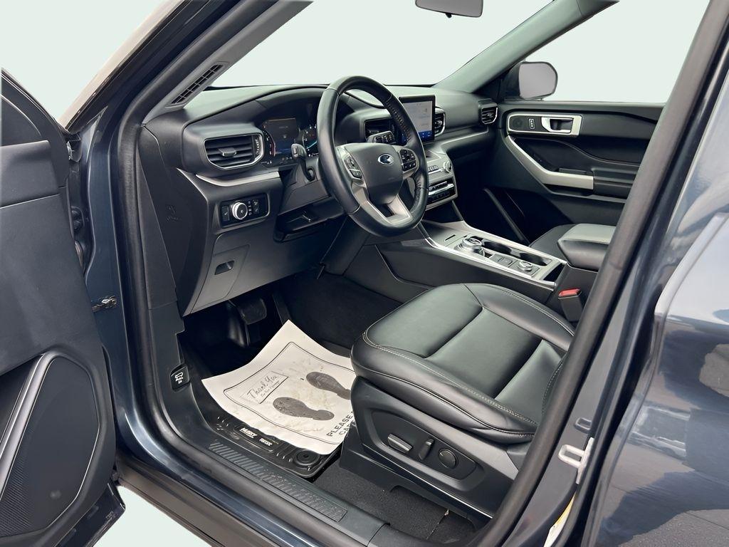 Ford Explorer XLT AWD 2022