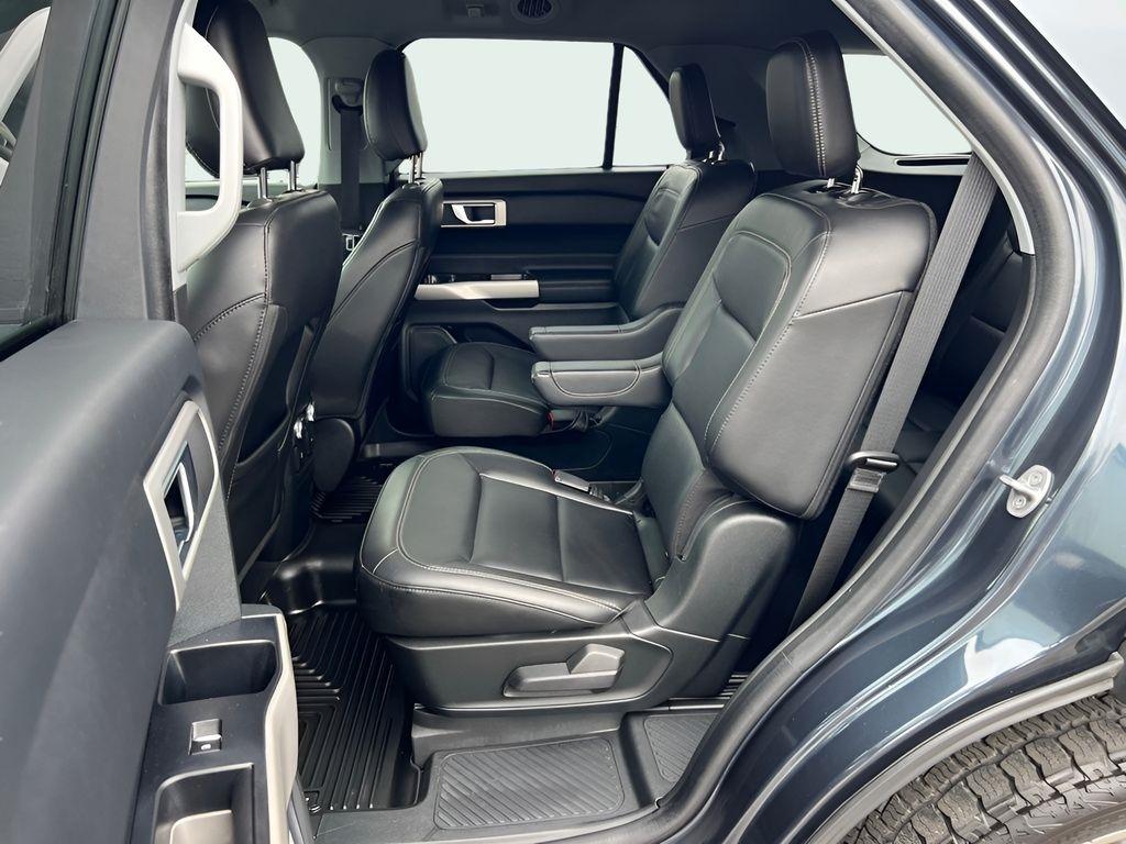 Ford Explorer XLT AWD 2022