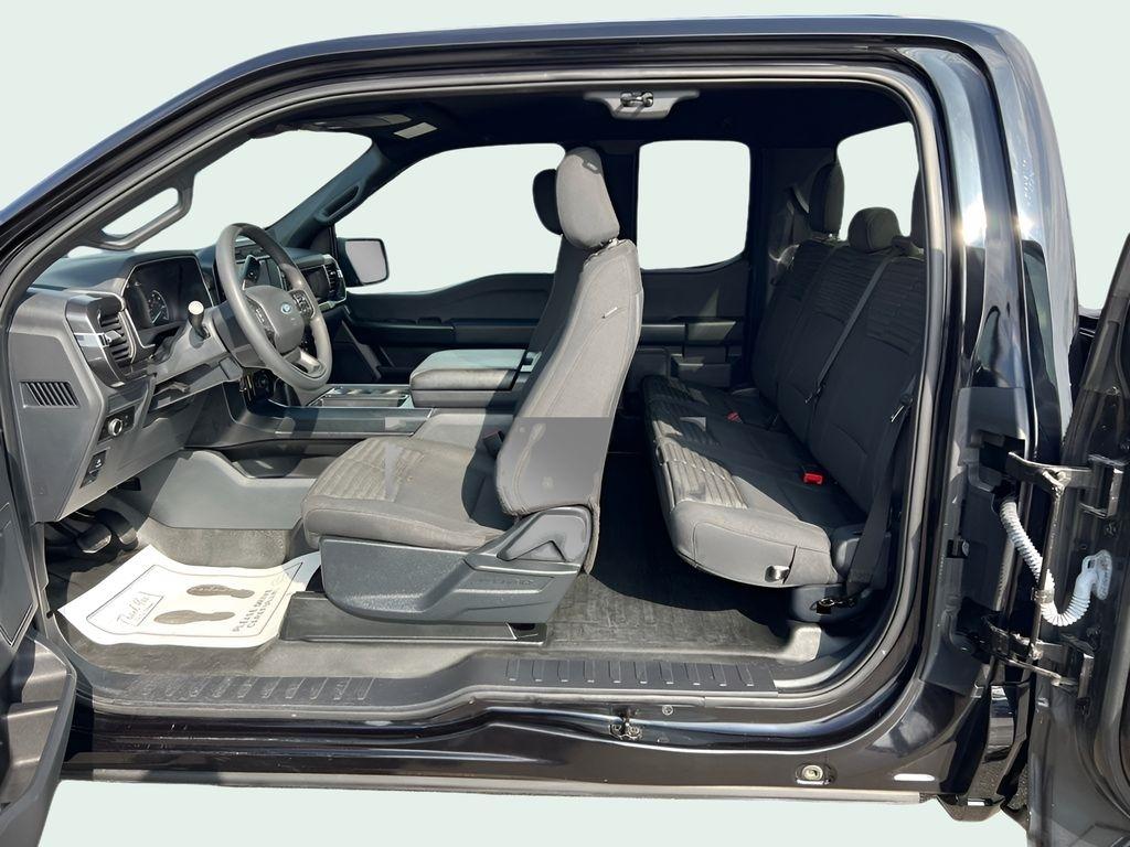 Ford F-150 XL SuperCab 8-ft. Bed 4WD 2023