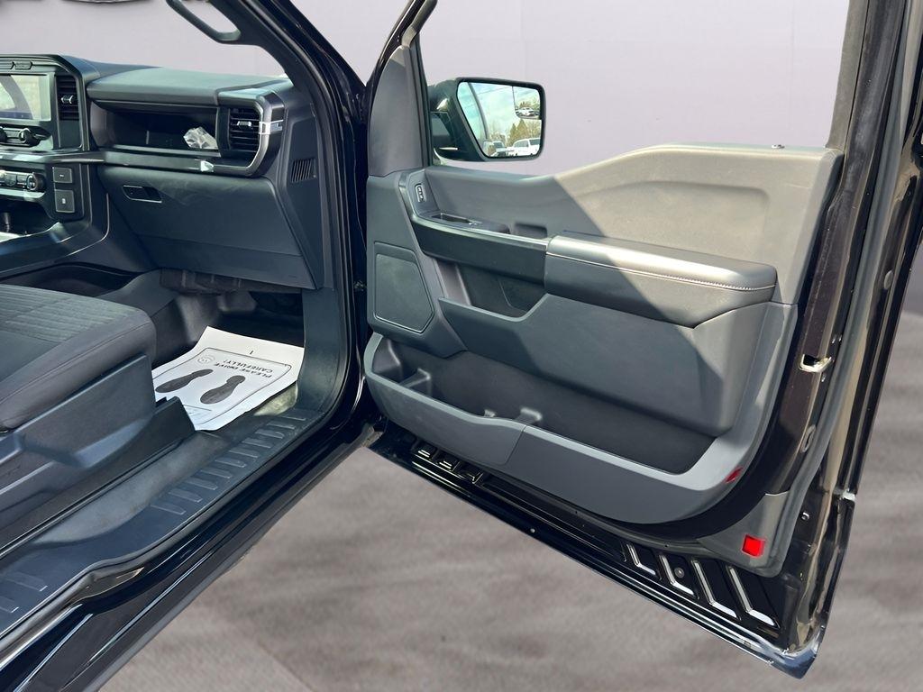 Ford F-150 XL SuperCab 8-ft. Bed 4WD 2023