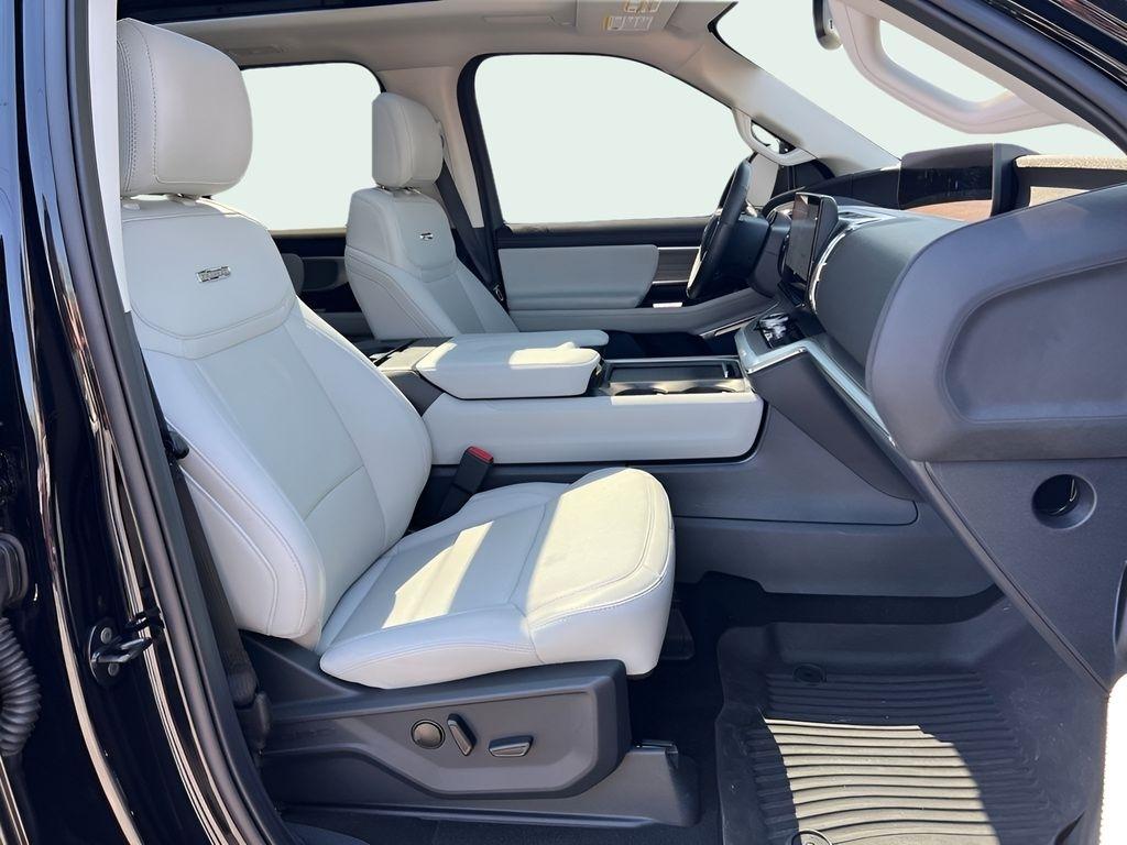 Ford Expedition Platinum 4WD 2025