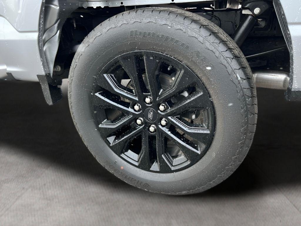 Ford F-150 Lariat SuperCrew 4WD 2025