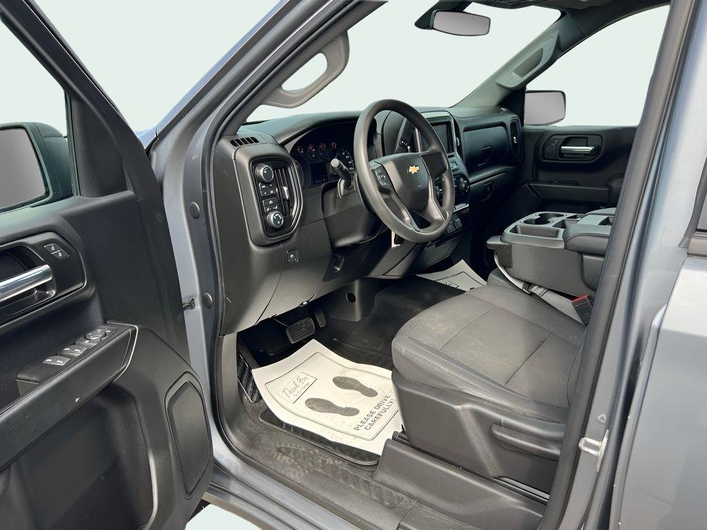 Chevrolet Silverado 1500 Custom Crew Cab Long Box 4WD 2020