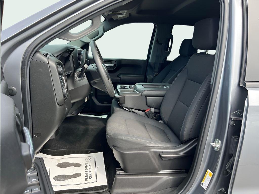 Chevrolet Silverado 1500 Custom Crew Cab Long Box 4WD 2020