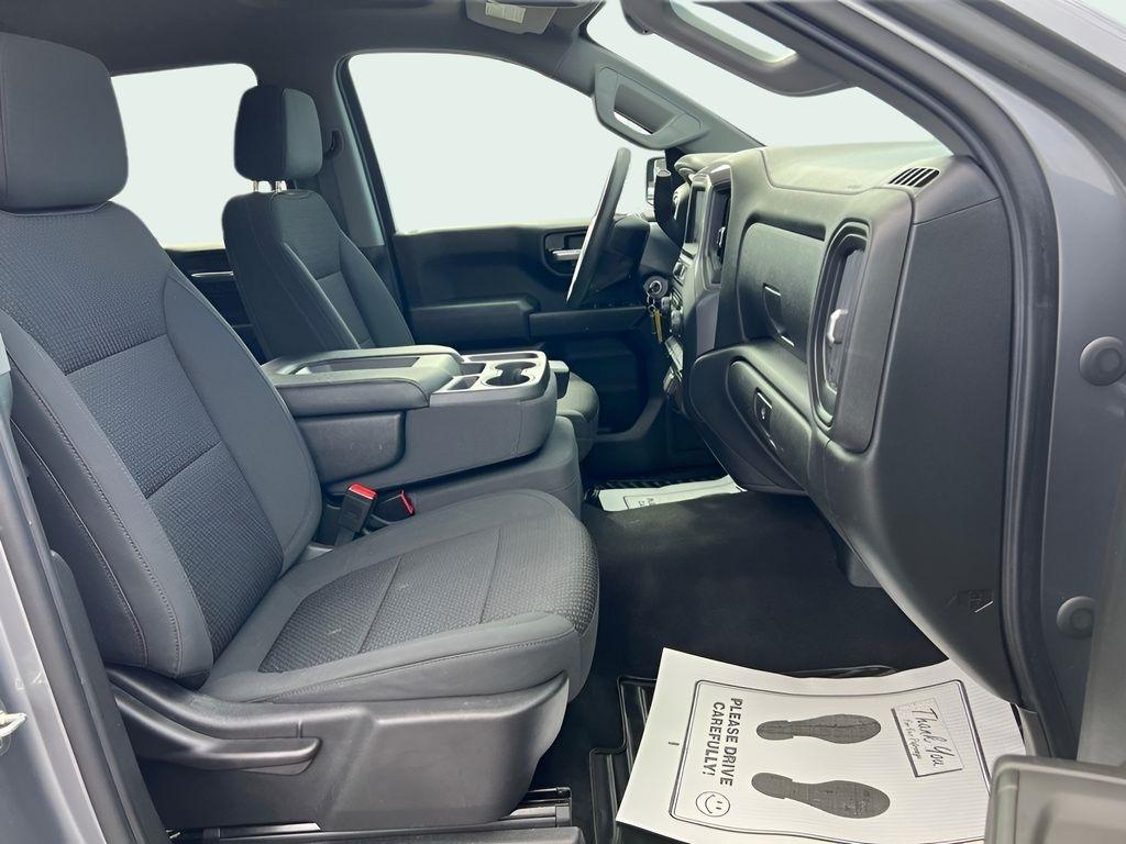 Chevrolet Silverado 1500 Custom Crew Cab Long Box 4WD 2020