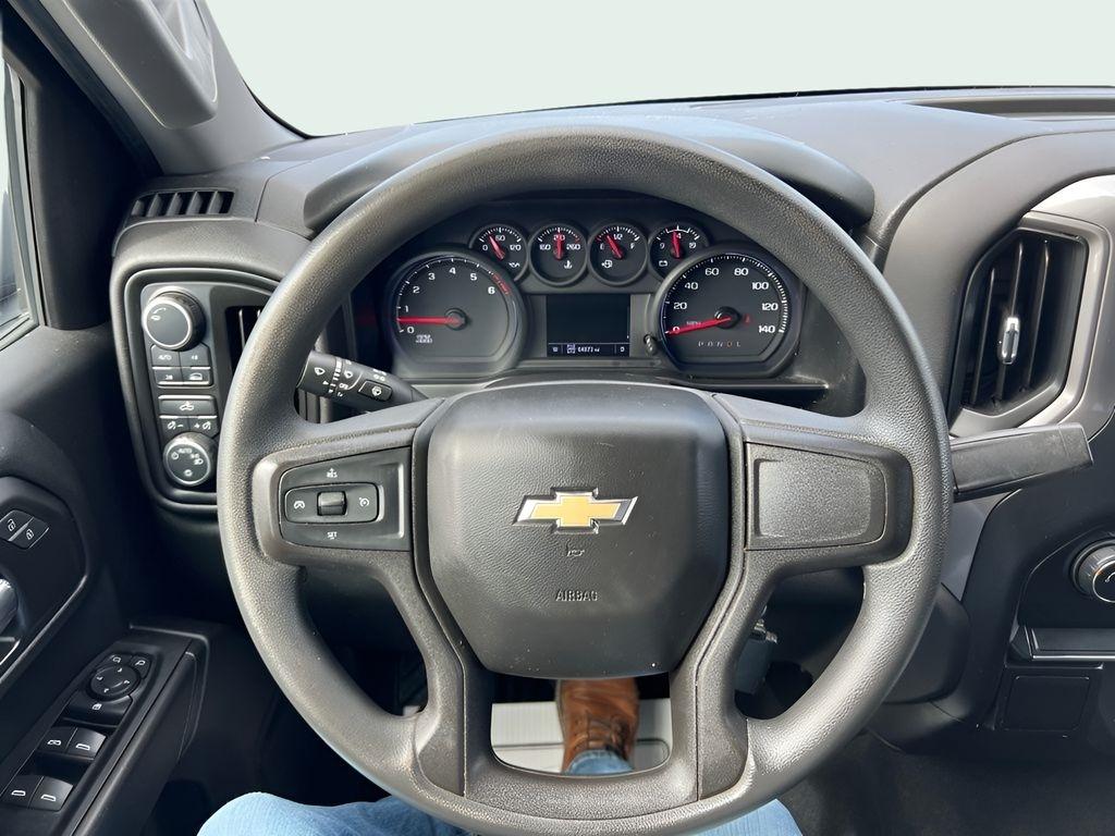 Chevrolet Silverado 1500 Custom Crew Cab Long Box 4WD 2020