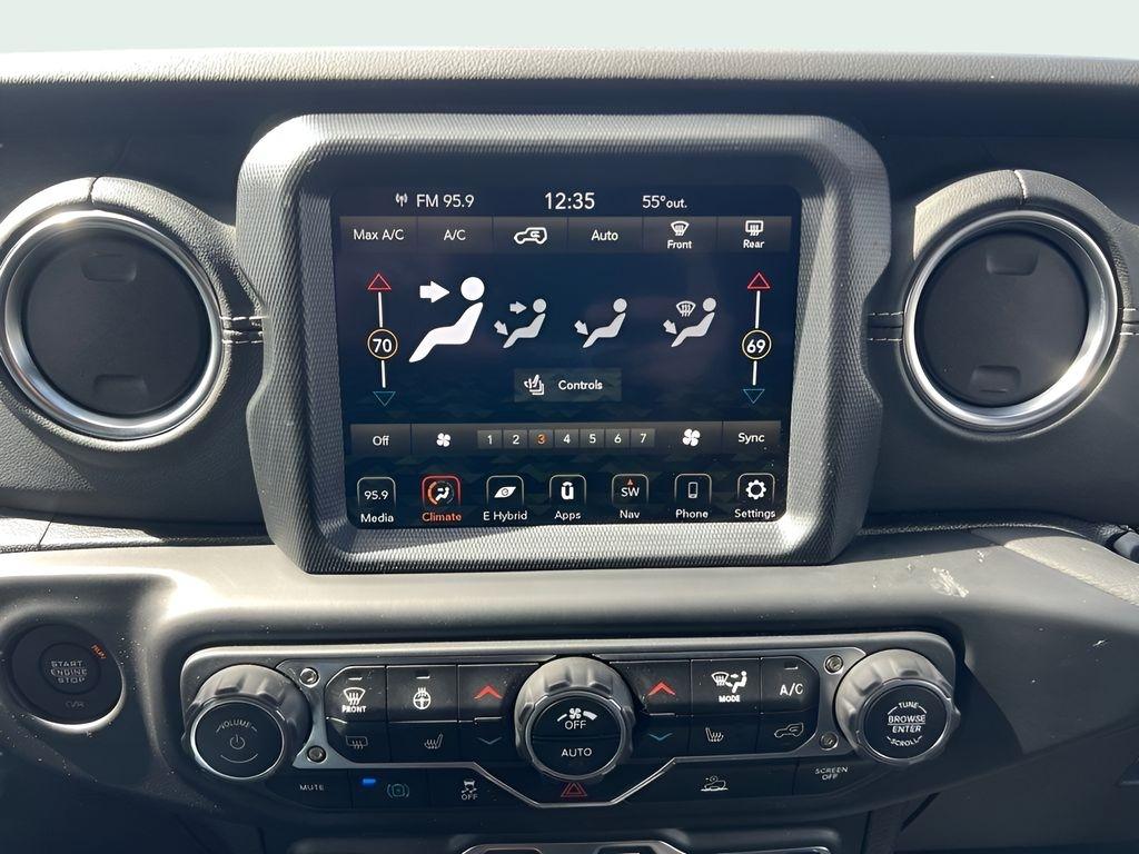 Jeep Wrangler 4xe Unlimited Sahara 2021