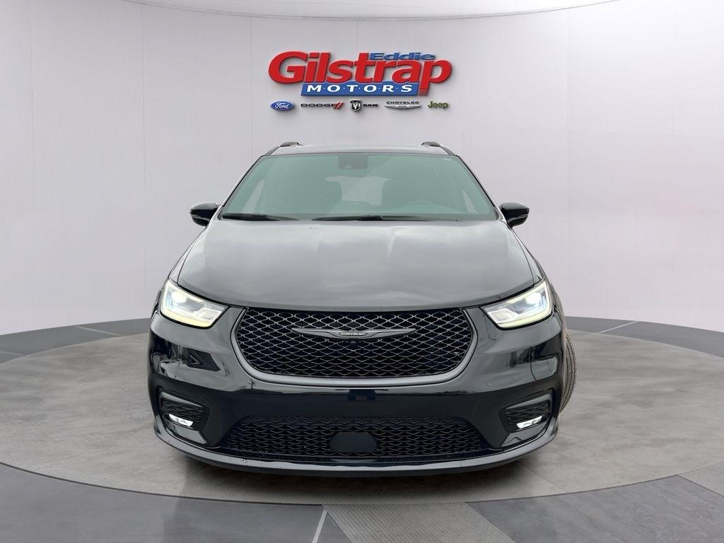 Chrysler Pacifica Limited 2025