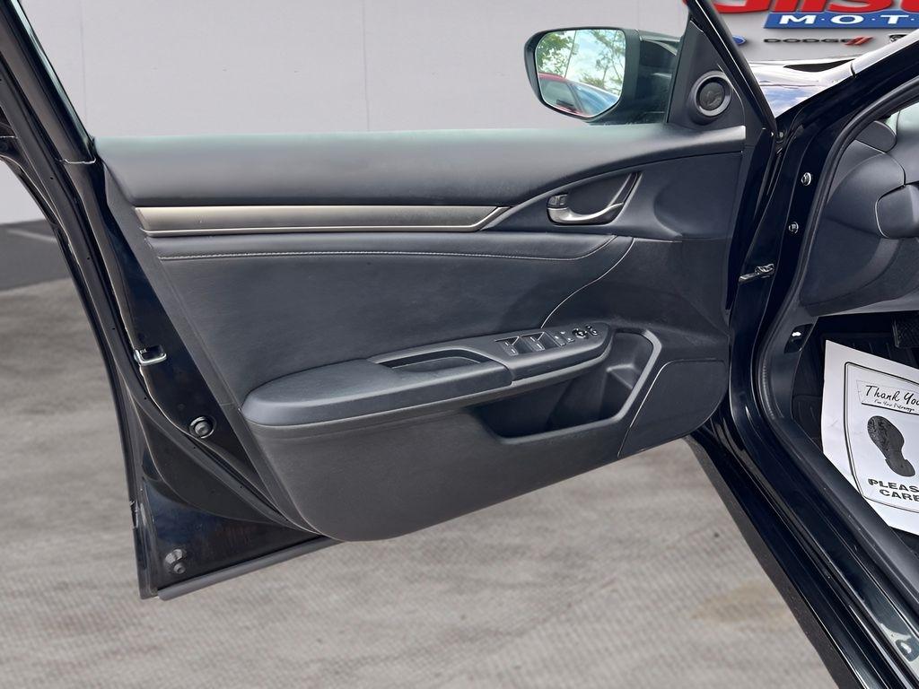 Honda Civic EX-L w/ Navigation 2017