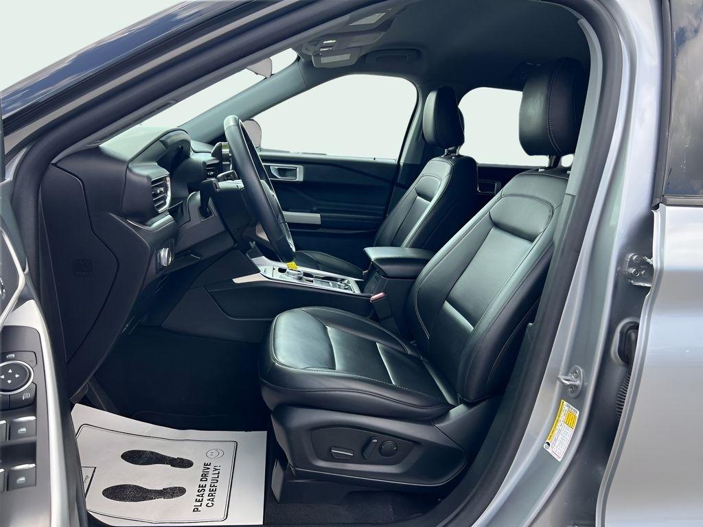 Ford Explorer XLT AWD 2022