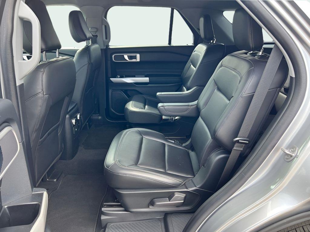 Ford Explorer XLT AWD 2022