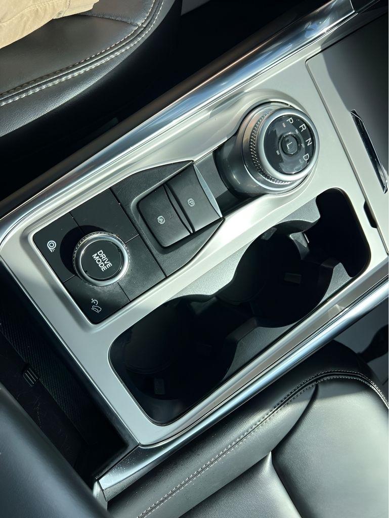 Ford Explorer XLT AWD 2022