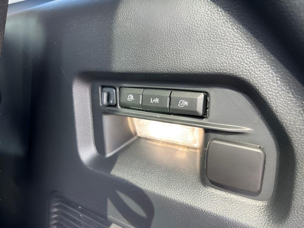 Ford Explorer Platinum AWD 2025