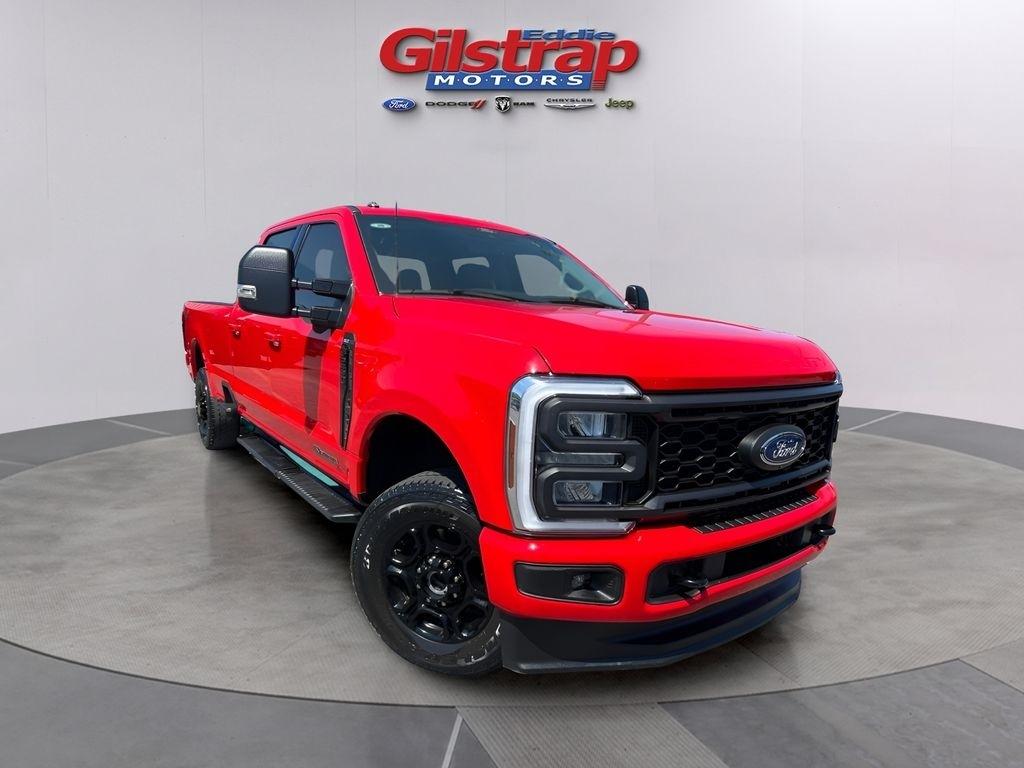 Ford F-250 SD XLT Crew Cab 4WD 2024