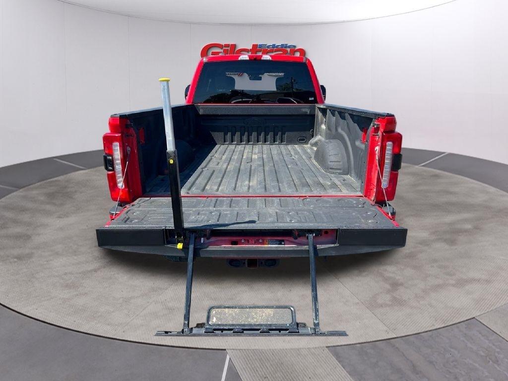 Ford F-250 SD XLT Crew Cab 4WD 2024