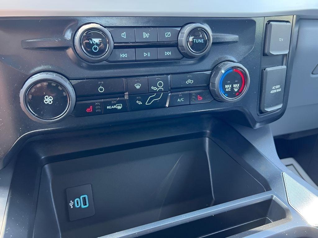Ford F-250 SD XLT Crew Cab 4WD 2024