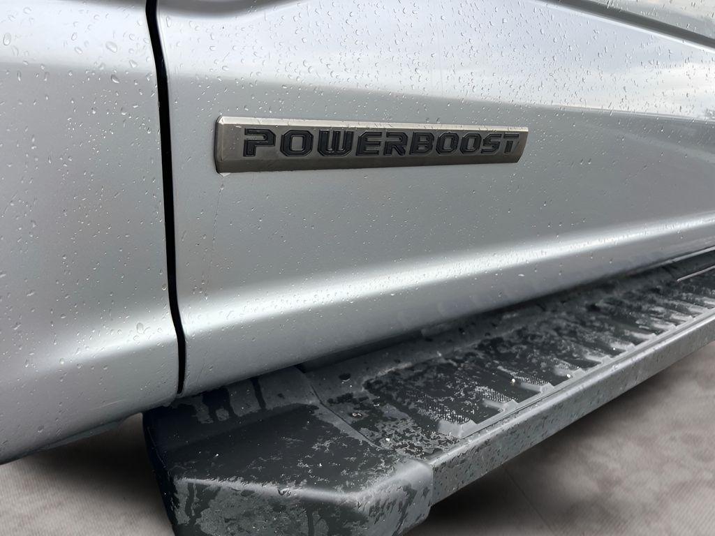 Ford F-150 XLT SuperCrew 4WD 2024