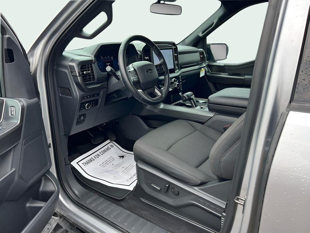 Ford F-150 XLT SuperCrew 4WD 2024