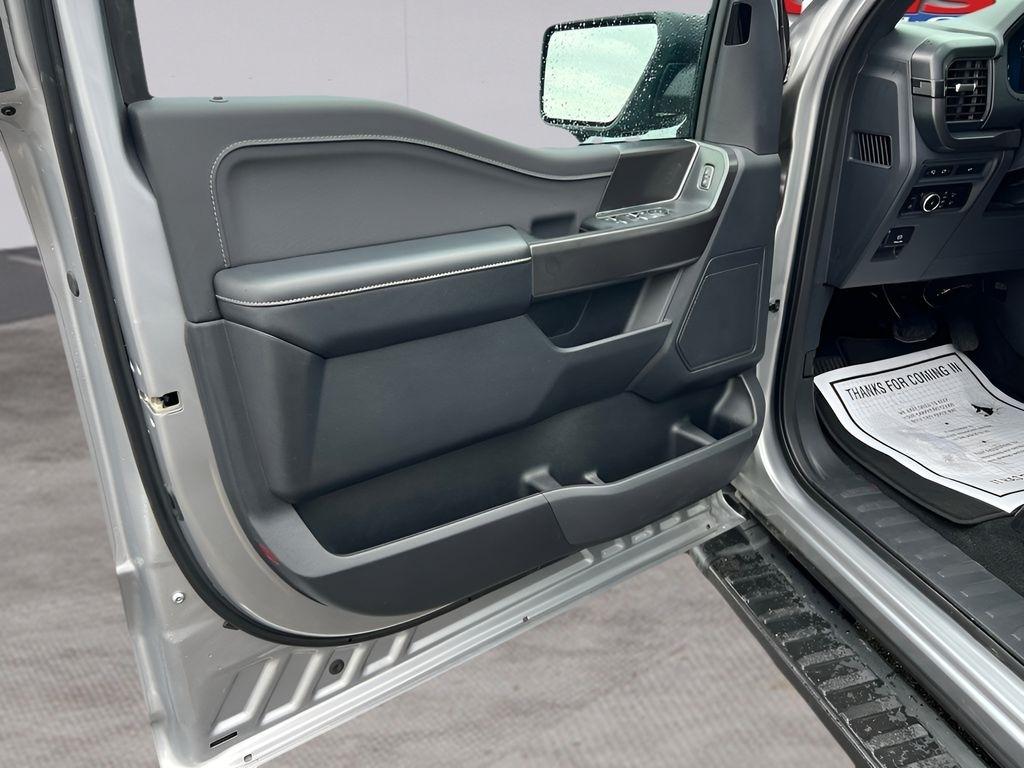 Ford F-150 XLT SuperCrew 4WD 2024