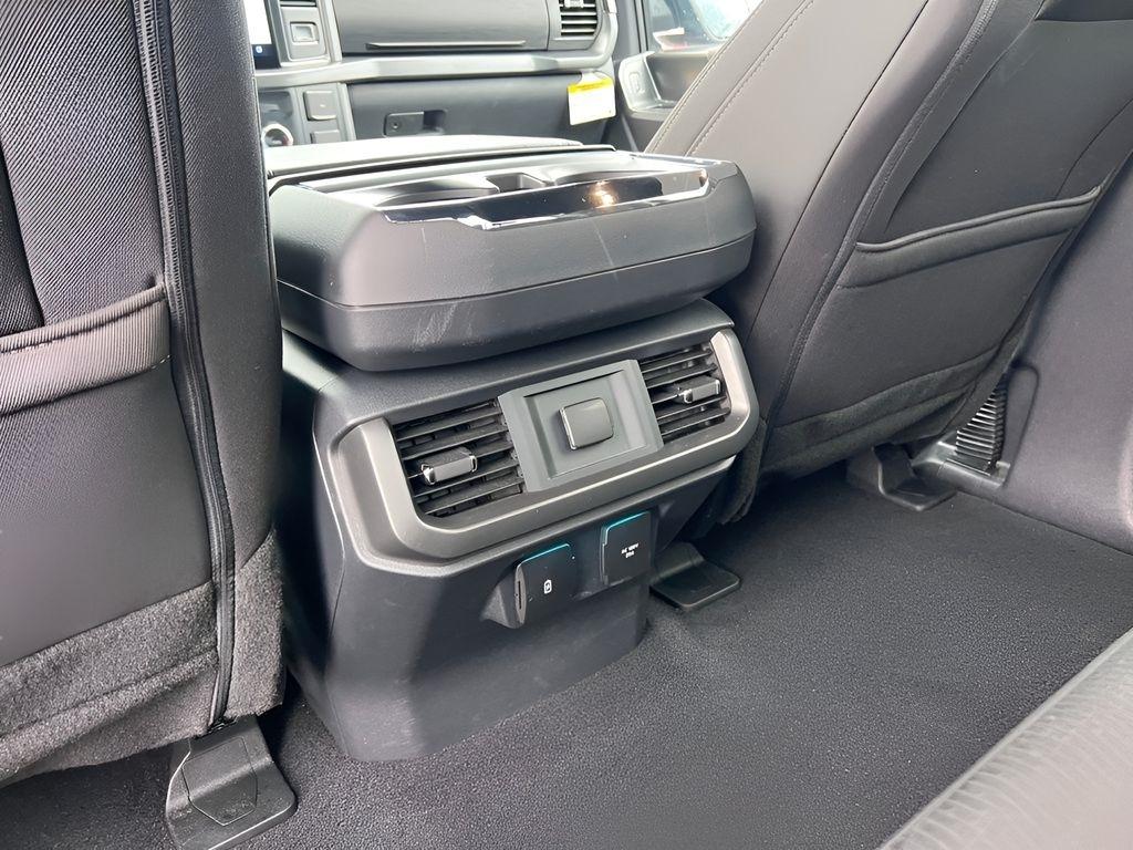 Ford F-150 XLT SuperCrew 4WD 2024