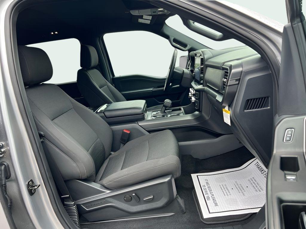 Ford F-150 XLT SuperCrew 4WD 2024