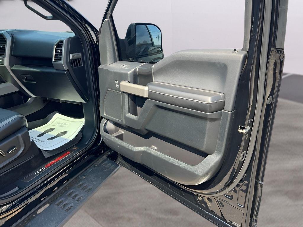 Ford F-150 Raptor SuperCrew 4WD 2018
