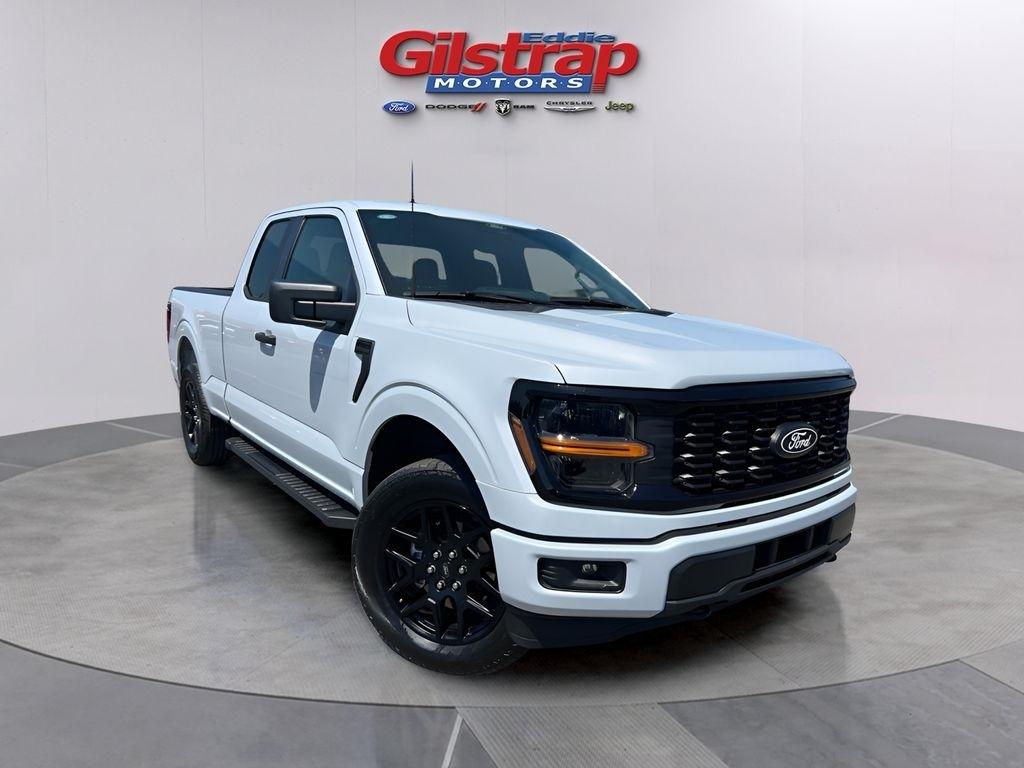 Ford F-150 STX SuperCab 4WD 2025