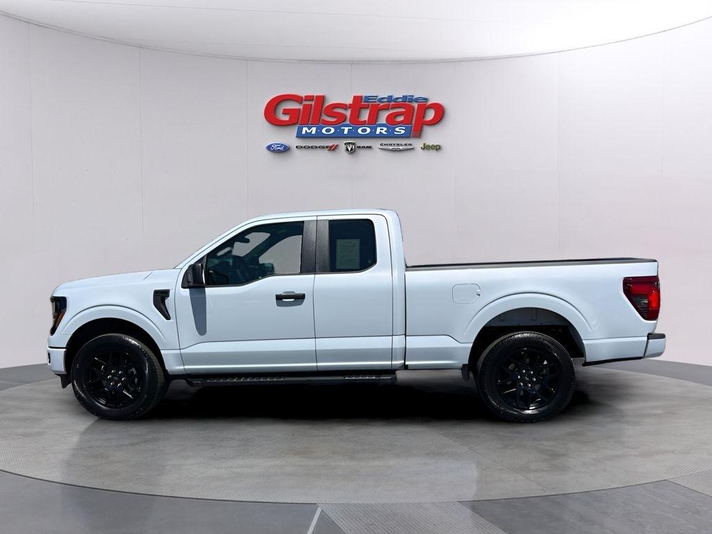 Ford F-150 STX SuperCab 4WD 2025