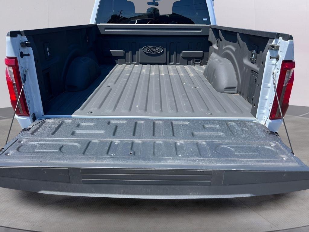 Ford F-150 STX SuperCab 4WD 2025