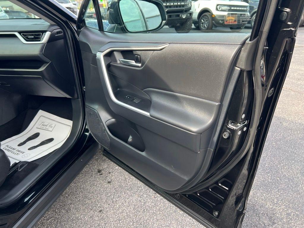 Toyota RAV4 Hybrid XLE Premium 2024