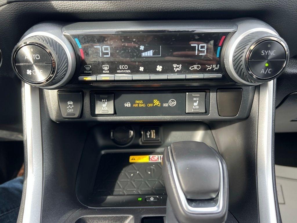 Toyota RAV4 Hybrid XLE Premium 2024