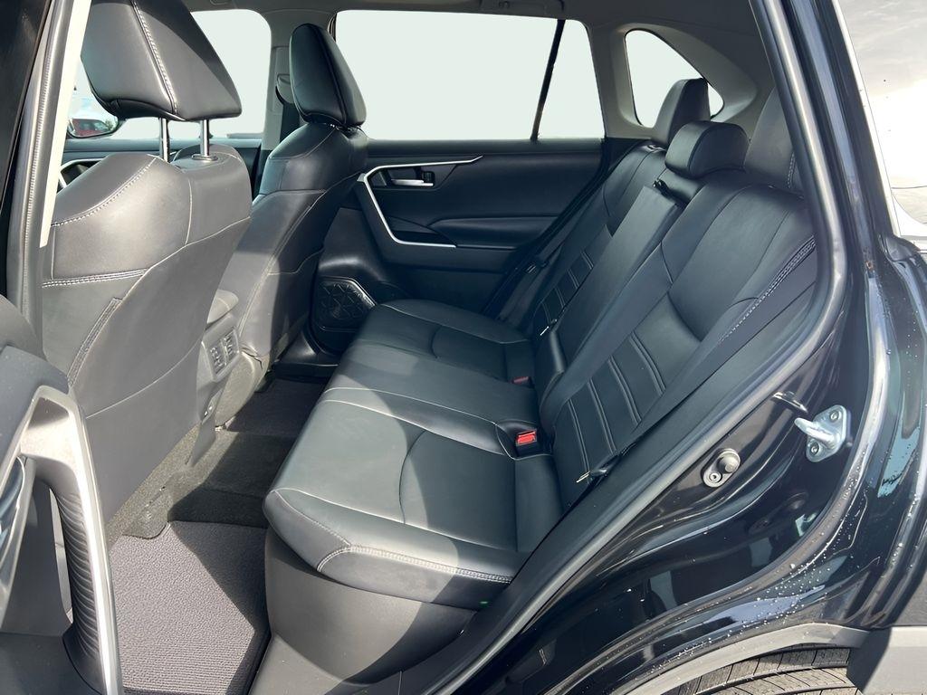 Toyota RAV4 Hybrid XLE Premium 2024