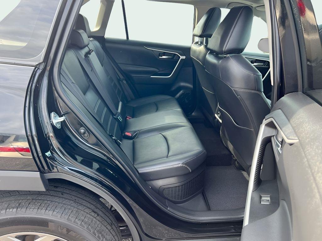 Toyota RAV4 Hybrid XLE Premium 2024