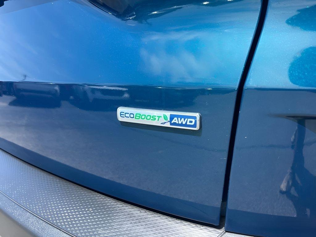 Ford Escape Titanium 4WD 2020