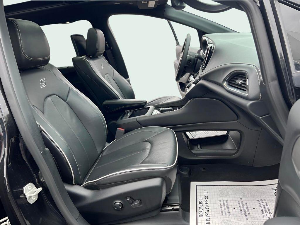 Chrysler Pacifica Limited 2024