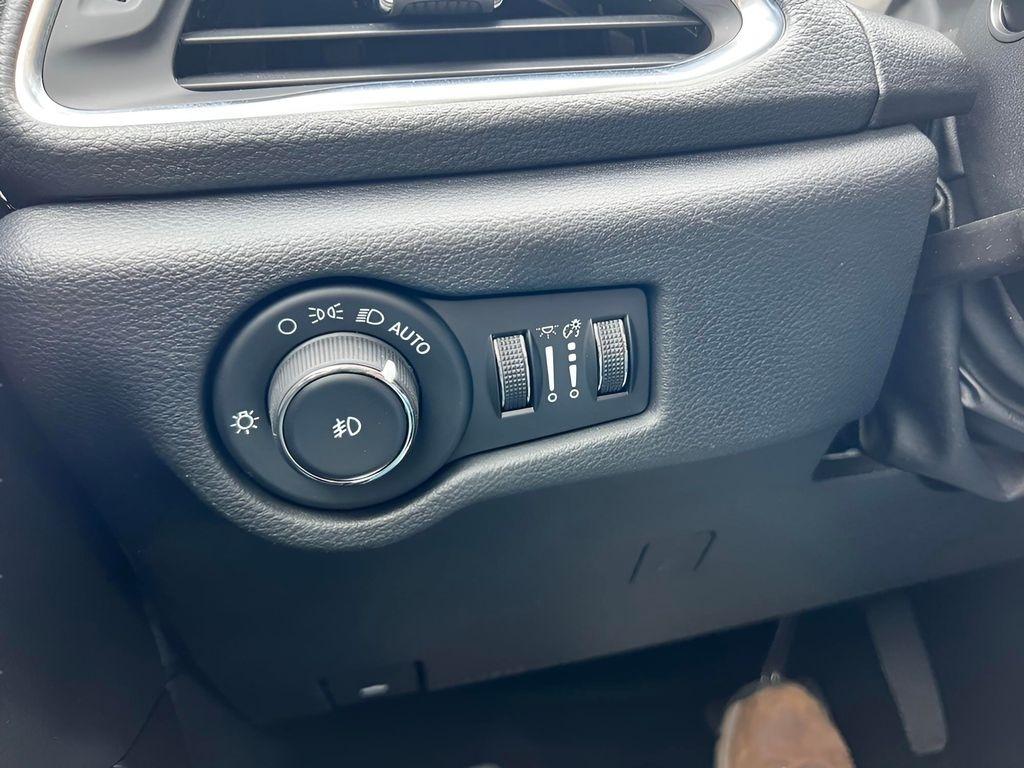 Chrysler Pacifica Limited 2024