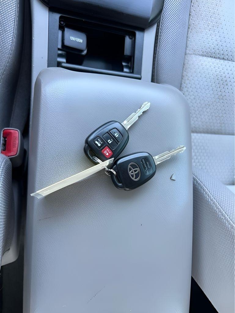 Toyota Camry LE 2014