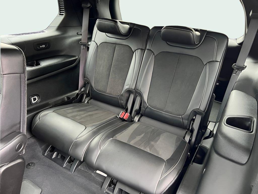 Jeep Grand Cherokee L Laredo 4WD 2025