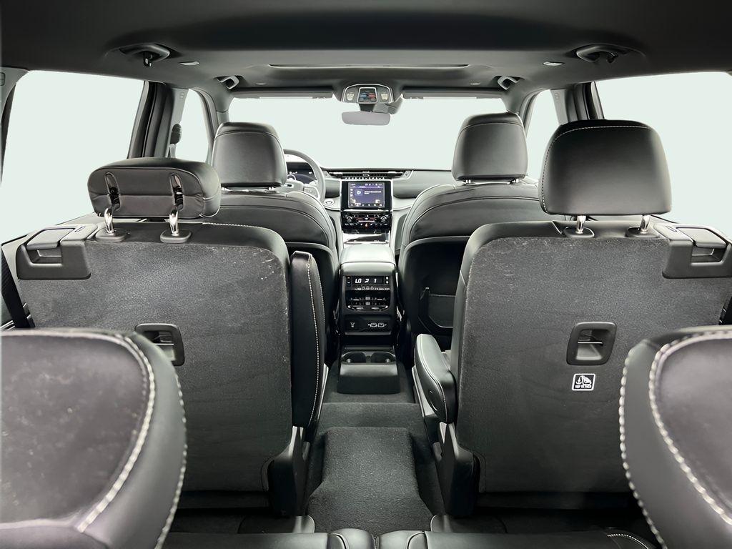 Jeep Grand Cherokee L Laredo 4WD 2025