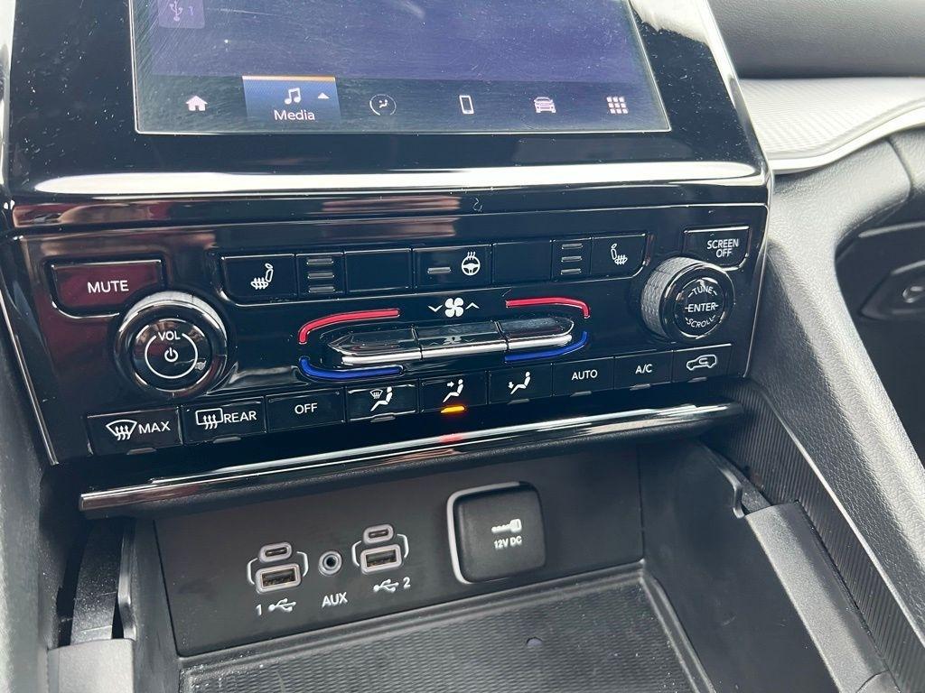 Jeep Grand Cherokee L Laredo 4WD 2025