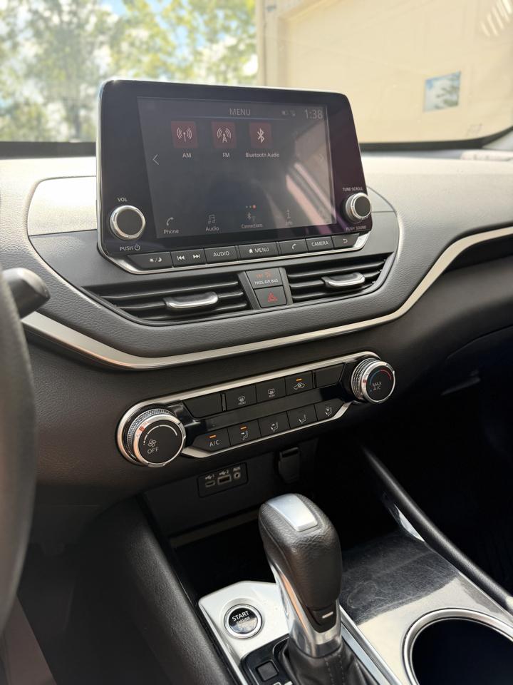 2021 Nissan Altima SV - Photo 12